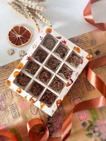 Упаковка под 12 конфет "Осеннее ассорти"